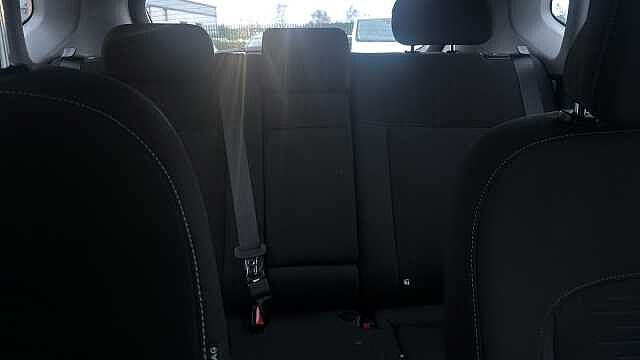 Hyundai KONA 1.6T 138 Advance 5dr DCT Petrol Hatchback Ultimate Red - Metallic