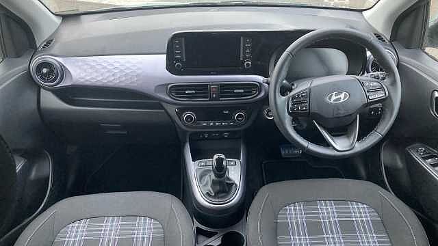 Hyundai I10 1.2 [79] Premium 5dr Auto [Nav] Petrol Hatchback Mangrove Green - Pearl