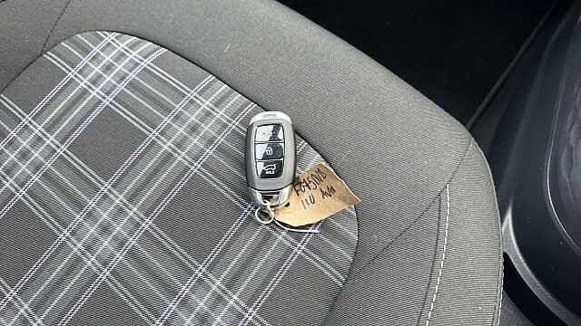 Hyundai I10 1.2 [79] Premium 5dr Auto [Nav] Petrol Hatchback Mangrove Green - Pearl