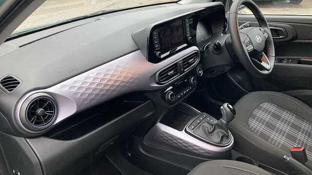 Hyundai i10 1.2 [79] Premium 5dr Auto [Nav] Petrol Hatchback
