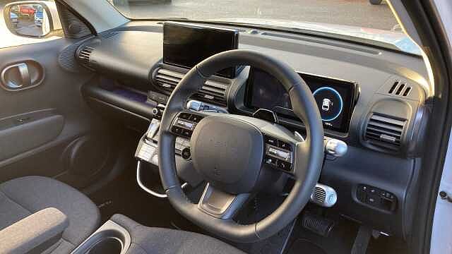 Hyundai INSTER 85kW 02 49kWh 5dr Auto Electric Hatchback