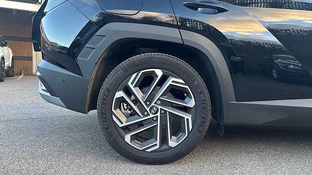 Hyundai TUCSON 1.6T Plug-in Hybrid Ultimate 5dr Auto Estate Black