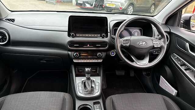 Hyundai KONA 1.6 GDi Hybrid Premium 5dr DCT Hybrid Hatchback Grey
