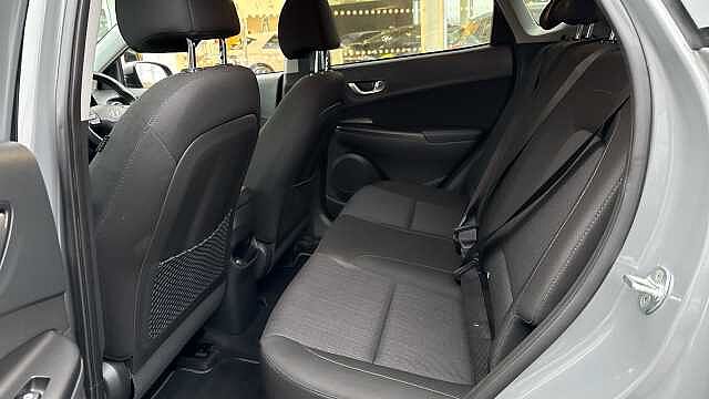 Hyundai KONA 1.6 GDi Hybrid Premium 5dr DCT Hybrid Hatchback Grey