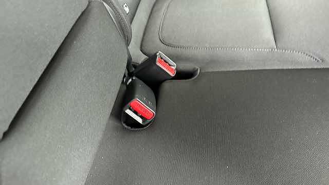 Hyundai TUCSON 1.6 TGDi 48V MHD SE Connect 5dr 2WD DCT Petrol Estate White