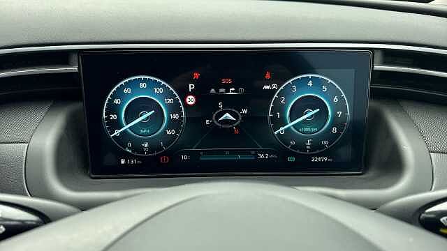 Hyundai TUCSON 1.6 TGDi 48V MHD SE Connect 5dr 2WD DCT Petrol Estate White