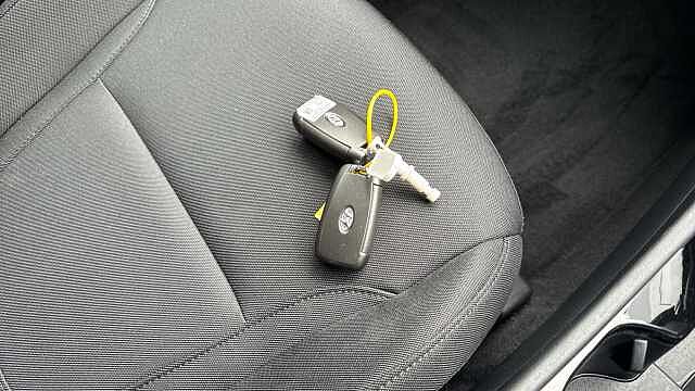 Hyundai TUCSON 1.6 TGDi 48V MHD SE Connect 5dr 2WD DCT Petrol Estate White