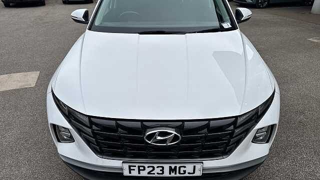 Hyundai TUCSON 1.6 TGDi 48V MHD SE Connect 5dr 2WD DCT Petrol Estate White