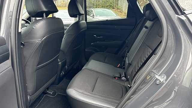 Hyundai TUCSON 1.6T 48V MHD Premium 5dr DCT Petrol Estate Grey