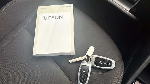 Hyundai TUCSON 1.6 TGDi Premium 5dr 2WD Petrol Estate Black