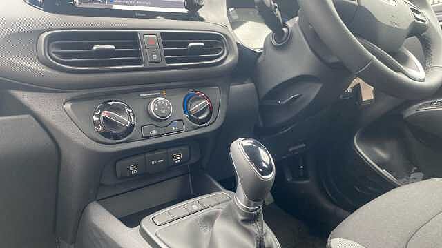 Hyundai I10 1.0 [63] Advance 5dr Auto [Nav] Petrol Hatchback Vibrant Blue - Pearl