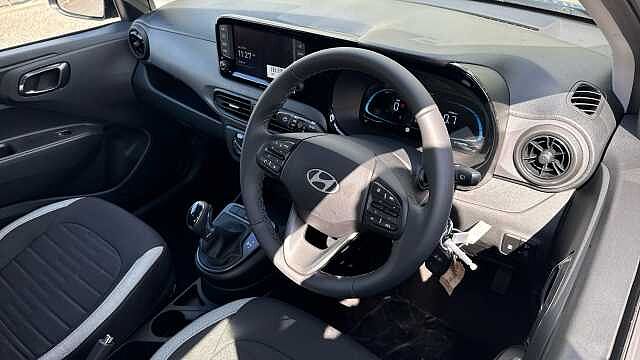Hyundai i10 1.0 [63] Advance 5dr Auto [Nav] Petrol Hatchback
