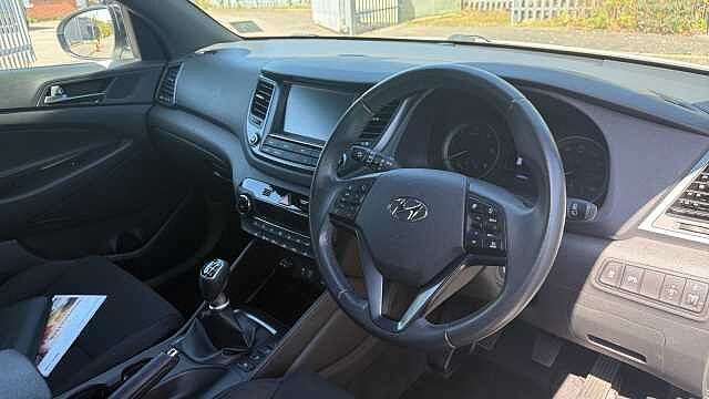 Hyundai TUCSON 1.7 CRDi Blue Drive Go SE 5dr 2WD Diesel Estate