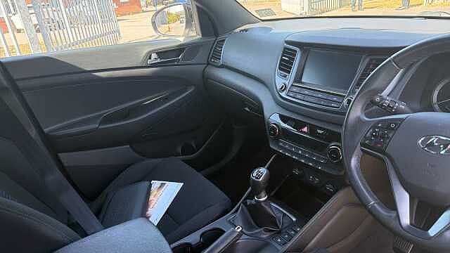 Hyundai TUCSON 1.7 CRDi Blue Drive Go SE 5dr 2WD Diesel Estate