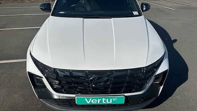 Hyundai TUCSON 1.6 TGDi 48V MHD N Line 5dr 2WD DCT Petrol Estate White