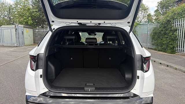 Hyundai TUCSON 1.6T N Line 5dr Petrol Estate White