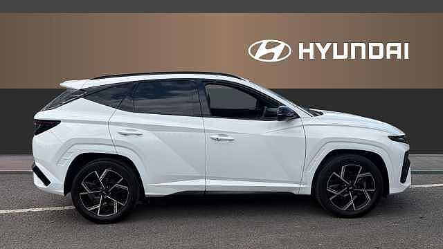 Hyundai TUCSON 1.6T N Line 5dr Petrol Estate White