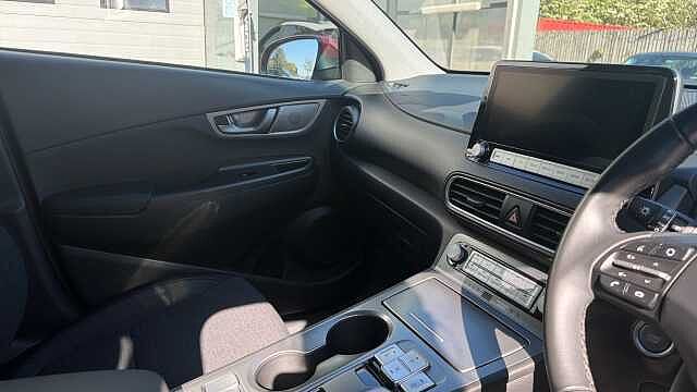 Hyundai KONA 150kW Premium 64kWh 5dr Auto Electric Hatchback Orange