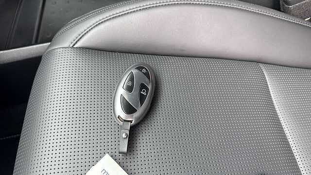 Hyundai SANTA FE 1.6 TGDi PHEV Calligraphy 5dr 4WD Auto [6 Seats] Estate