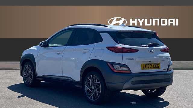 Hyundai KONA 1.6 GDi Hybrid Ultimate 5dr DCT Hybrid Hatchback White