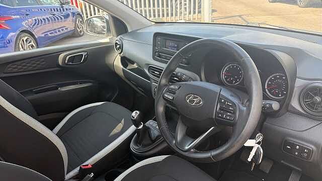 Hyundai i10 1.0 MPi SE 5dr Petrol Hatchback