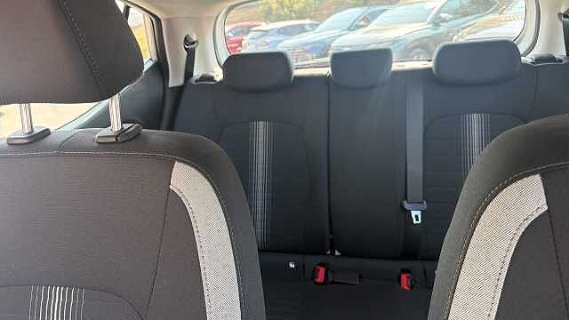 Hyundai i10 1.0 MPi SE 5dr Petrol Hatchback