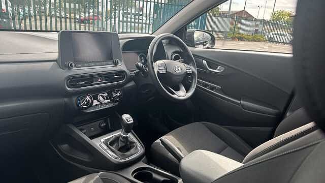 Hyundai KONA 1.0 TGDi 48V MHEV SE Connect 5dr Petrol Hatchback Black