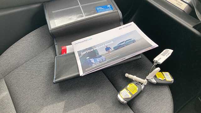 Hyundai INSTER 85kW 02 49kWh 5dr Auto Electric Hatchback