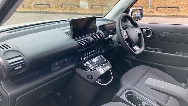 Hyundai INSTER 85kW 02 49kWh 5dr Auto Electric Hatchback