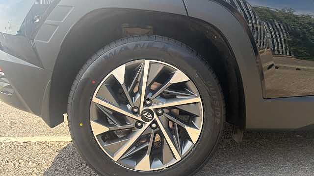 Hyundai TUCSON 1.6 TGDi Premium 5dr 2WD Petrol Estate Black