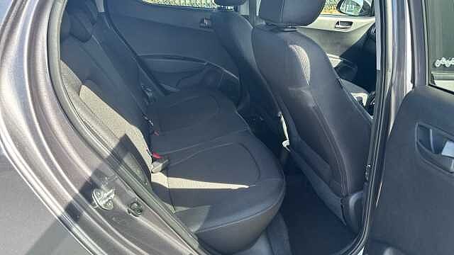Hyundai i10 1.0 Play 5dr Petrol Hatchback
