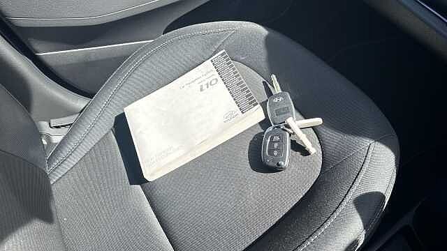 Hyundai i10 1.0 Play 5dr Petrol Hatchback