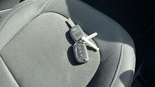 Hyundai i10 1.0 Play 5dr Petrol Hatchback