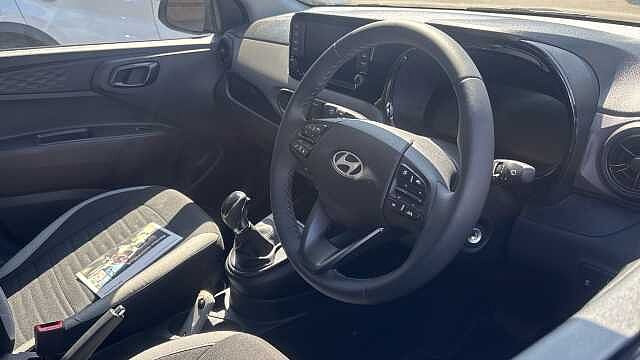 Hyundai i10 1.0 Advance 5dr Auto Petrol Hatchback