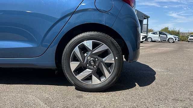 Hyundai i10 1.0 Advance 5dr Auto Petrol Hatchback