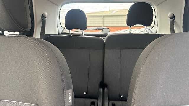 Hyundai INSTER 85kW 02 49kWh 5dr Auto Electric Hatchback