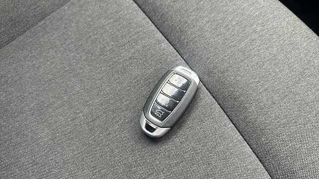 Hyundai INSTER 85kW 02 49kWh 5dr Auto Electric Hatchback