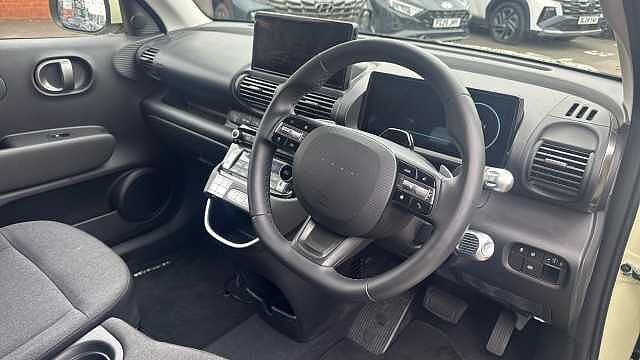 Hyundai INSTER 85kW 02 49kWh 5dr Auto Electric Hatchback