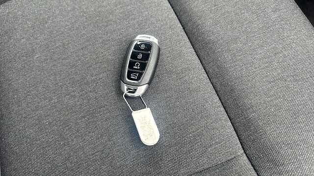 Hyundai INSTER 85kW 02 49kWh 5dr Auto Electric Hatchback