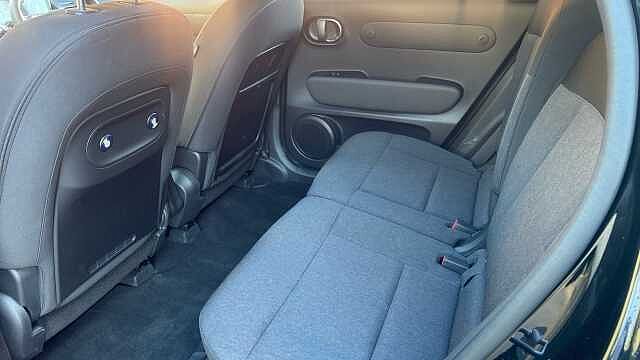 Hyundai INSTER 85kW 02 49kWh 5dr Auto Electric Hatchback Pearl - Abyss Black