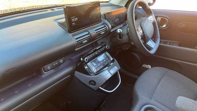 Hyundai INSTER 85kW 02 49kWh 5dr Auto Electric Hatchback Pearl - Abyss Black