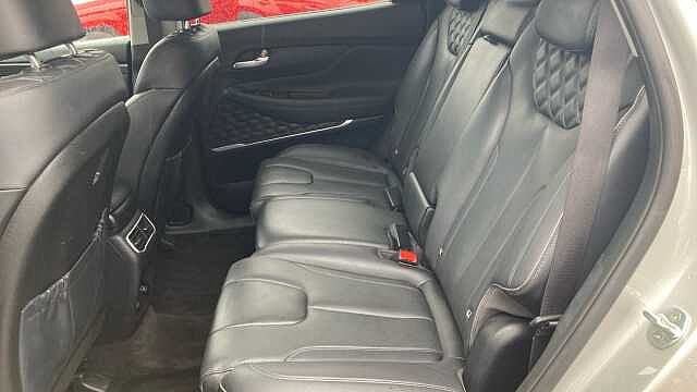 Hyundai SANTA FE 1.6 TGDi Hybrid Premium 5dr Auto Hybrid Estate Silver