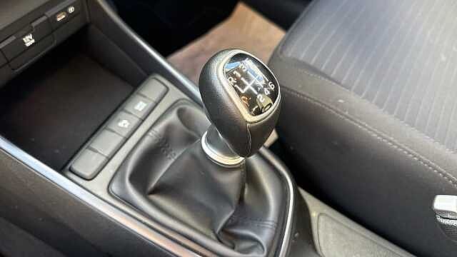 Hyundai i20 1.0T GDi 48V MHD SE Connect 5dr Petrol Hatchback