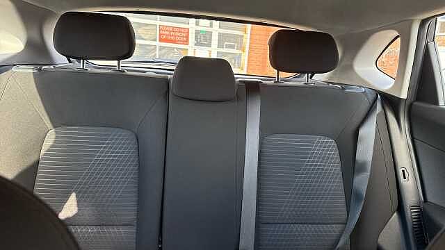 Hyundai i20 1.0T GDi 48V MHD SE Connect 5dr Petrol Hatchback