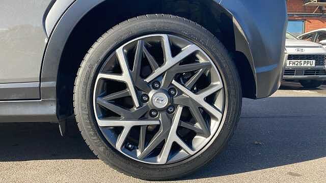 Hyundai KONA 1.6 GDi Hybrid Premium SE 5dr DCT Hybrid Hatchback Grey