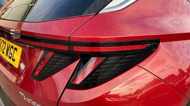 Hyundai TUCSON 1.6 TGDi Premium 5dr 2WD Petrol Estate Red