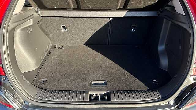 Hyundai KONA 1.6 GDi Hybrid Ultimate 5dr DCT Hybrid Hatchback Red