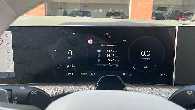 Hyundai SANTA FE 1.6 TGDi Plug-in Hybrid Ultimate 5dr 4WD Auto Estate Typhoon Silver - Metallic