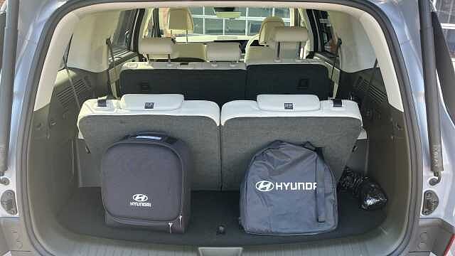 Hyundai SANTA FE 1.6 TGDi Plug-in Hybrid Ultimate 5dr 4WD Auto Estate Typhoon Silver - Metallic