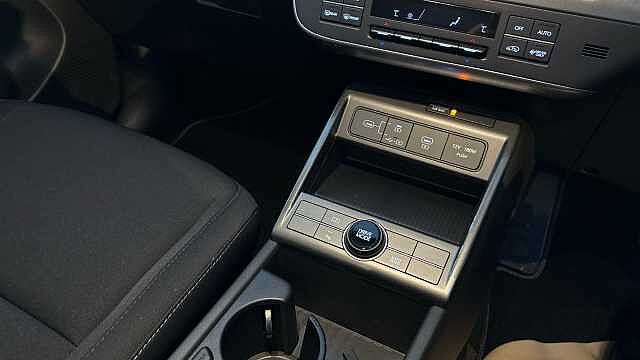 Hyundai KONA 1.6 Hybrid 129 Advance 5dr DCT Hybrid Hatchback Special Solid - Atlas White